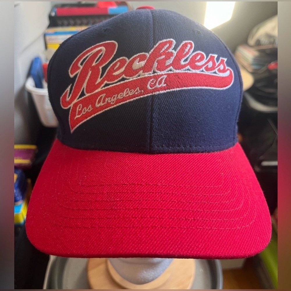 Y2K Vintage Young & Reckless Skateboarding OG Snapback Hat Y&R Blue Red EUC